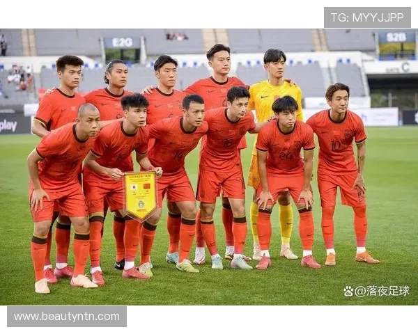 亚新足球官网提供的球员资料库详细介绍明星球员的个人信息与比赛表现，满足粉丝的追星需求